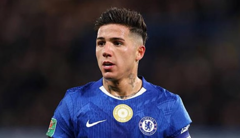 Rosenior trầm trồ trước Enzo Fernandez, Chelsea xác định ‘trái tim’ đội bóng